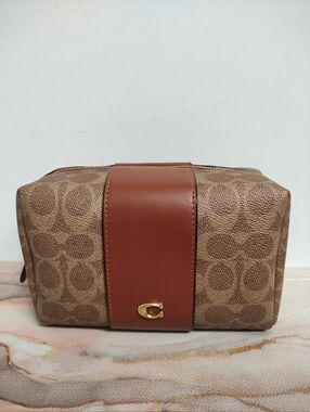 Coach CR514 Essential Cosmetic Pouch In Signature Canvas